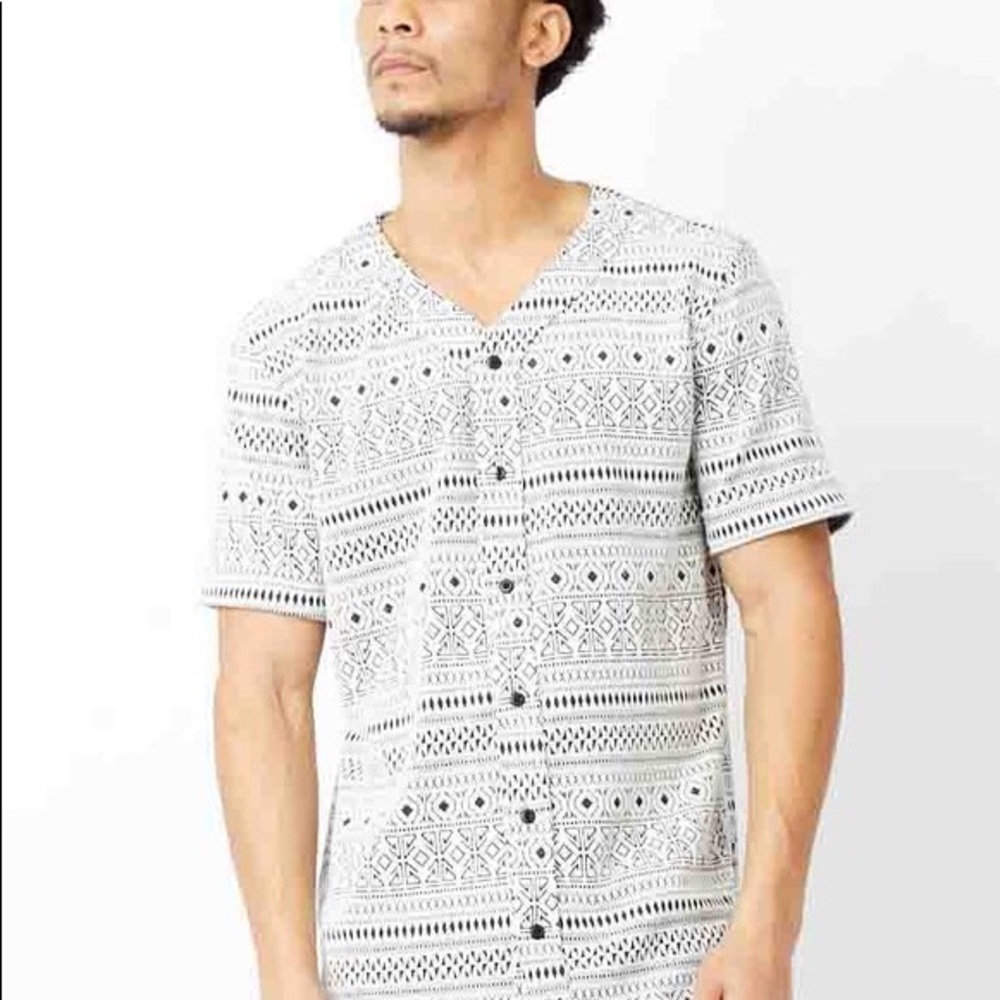 KNT1029-BONE TRIBAL BASEBALL SHIRT